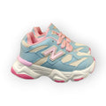 Tenis deportivos para niña NB modelo 9060