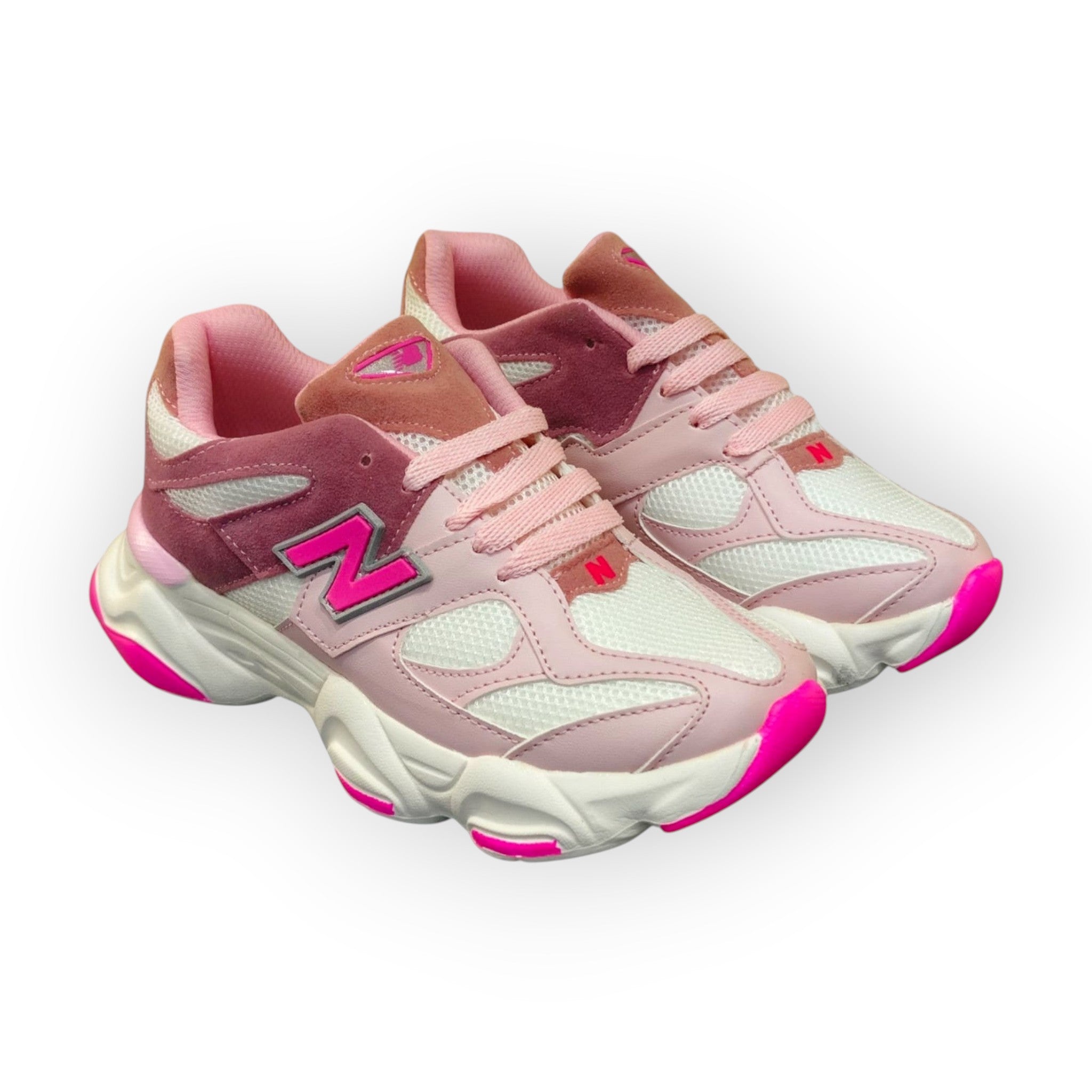 Sneakers ligeros New Balance modelo 9060 cordones