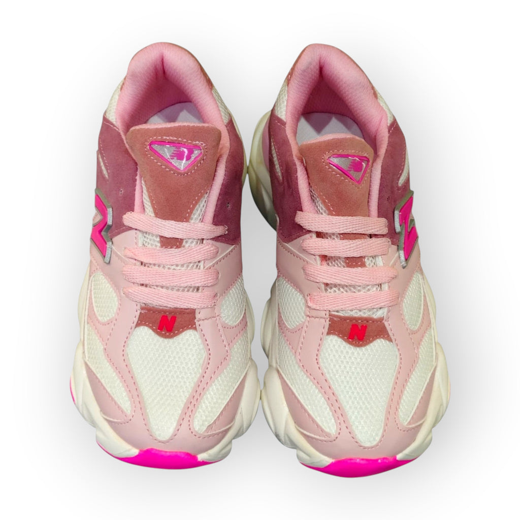 Sneakers ligeros New Balance modelo 9060 cordones