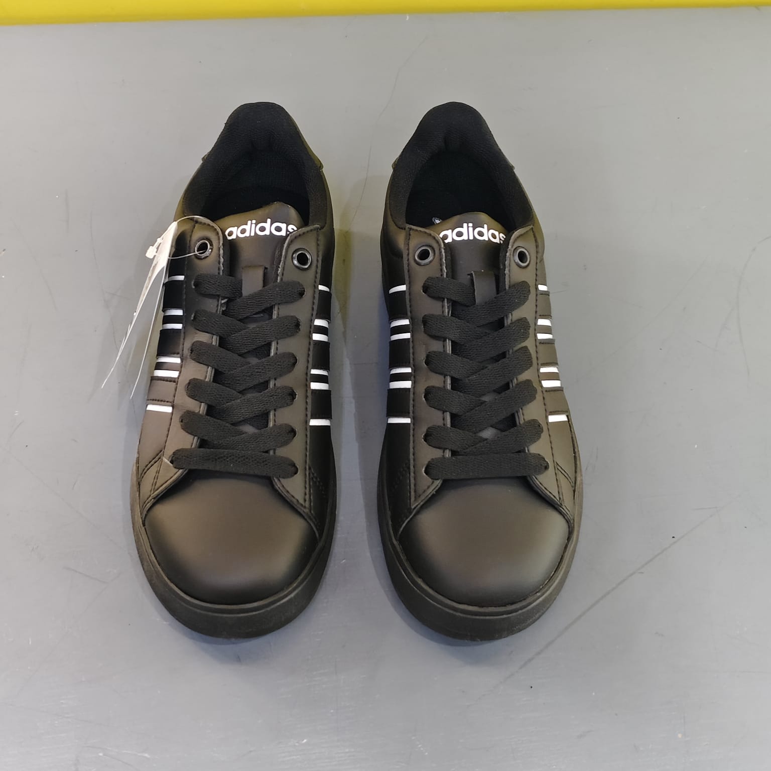 ADIDAS ADIS NEGRO BLANCO