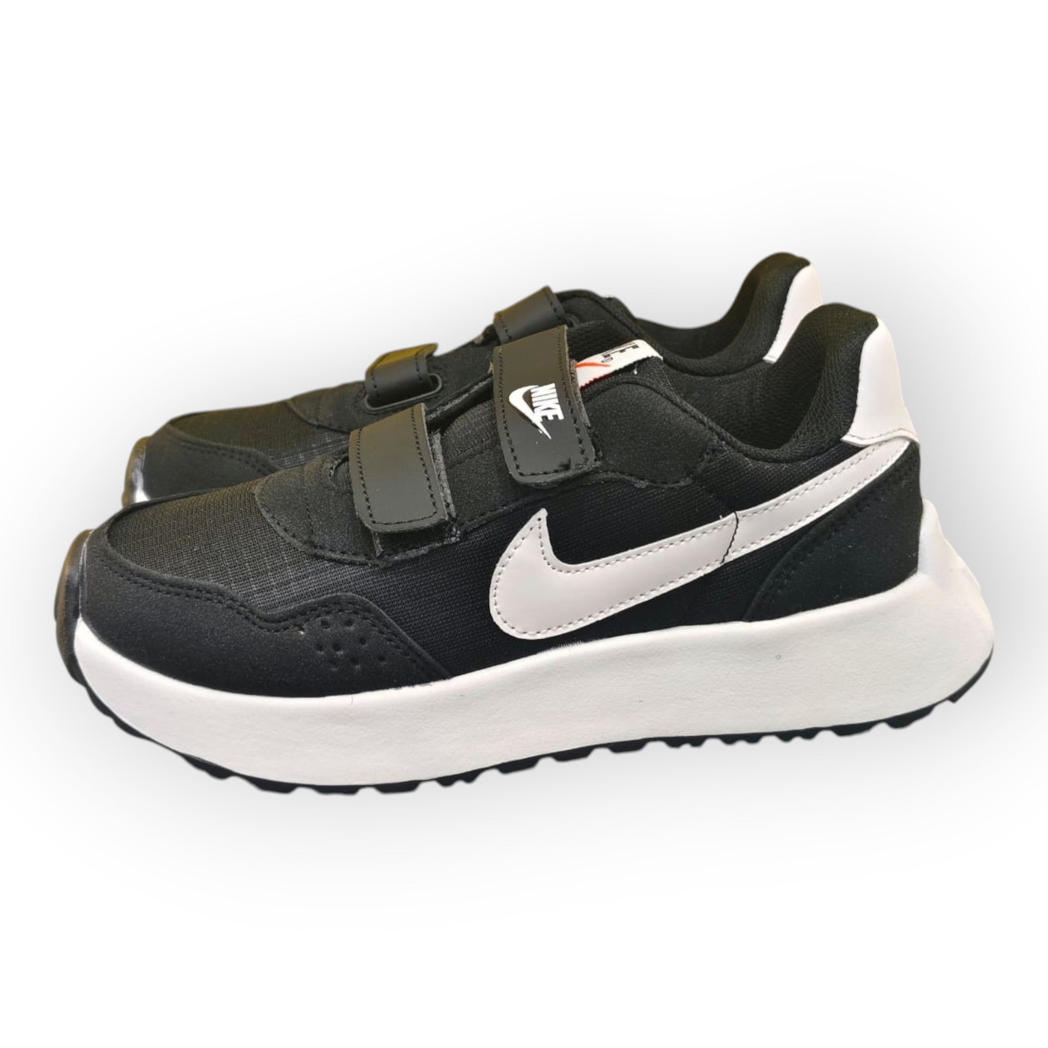 Nike Vali Contactel Ngo/Bco